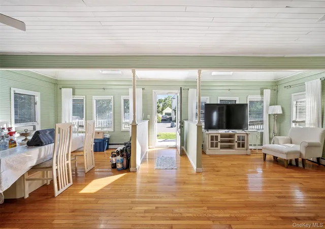 Photo 4 of Single family home for sale at 9 Watson, Islip, NY 11730 | MLS# 1054994 | Listing updated on 2026-09-28