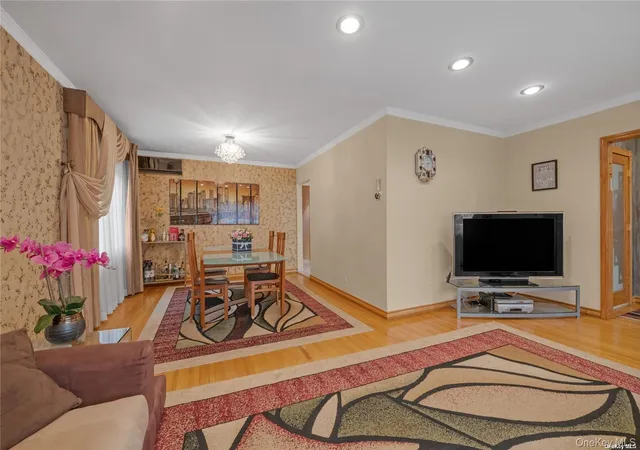 Photo 3 of Single family home for sale at 65-24 Ellwell Crescent, New York, NY 11374 | MLS# 1055020 | Listing updated on 2026-09-25