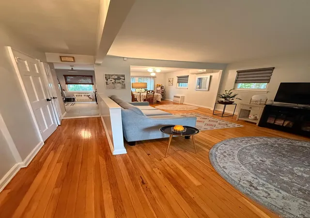 Photo 4 of Single family home for sale at 60-35 76th Street, New York, NY 11379 | MLS# 1055021 | Listing updated on 2026-09-30