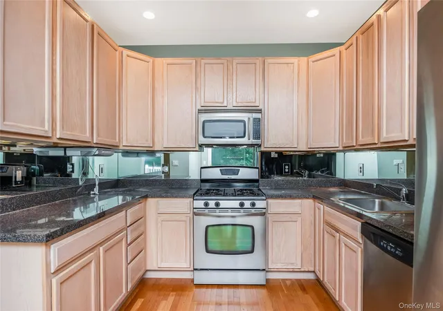 Photo 2 of Condo for sale at 218 Kettles Ln, Brookhaven, NY 11763 | MLS# 1055023 | Listing updated on 2026-09-29