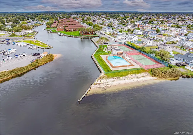 Photo 1 of Condo for sale at 337 Mariners Way #337, Babylon, NY 11726 | MLS# 1055034 | Listing updated on 2026-10-01
