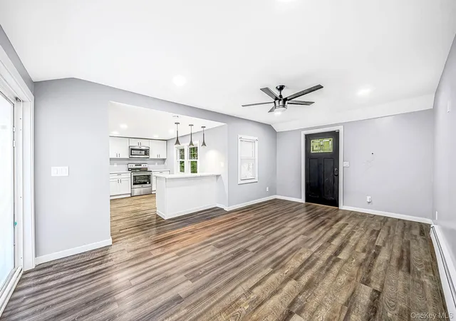Photo 3 of Single family home for sale at 4 Oak Ln, Brookhaven, NY 11727 | MLS# 1055039 | Listing updated on 2026-10-05