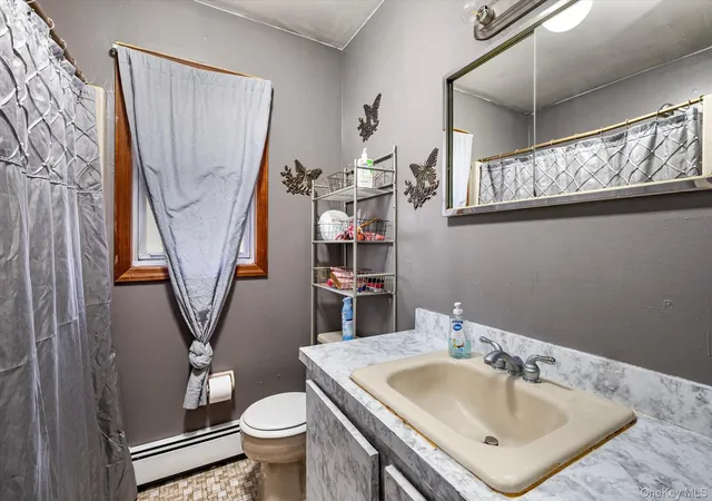 Photo 4 of Single family home for sale at 270 Old Commack Rd, Smithtown, NY 11754 | MLS# 1055060 | Listing updated on 2026-09-29