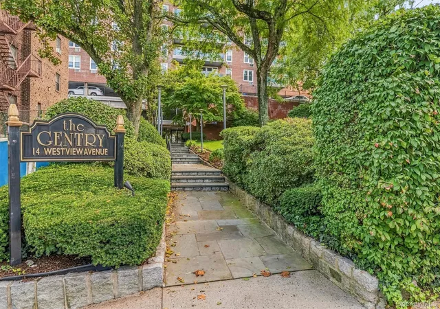 Photo 3 of Condo for sale at 14 Westview Ave #201, Eastchester, NY 10707 | MLS# 1055073 | Listing updated on 2026-10-03