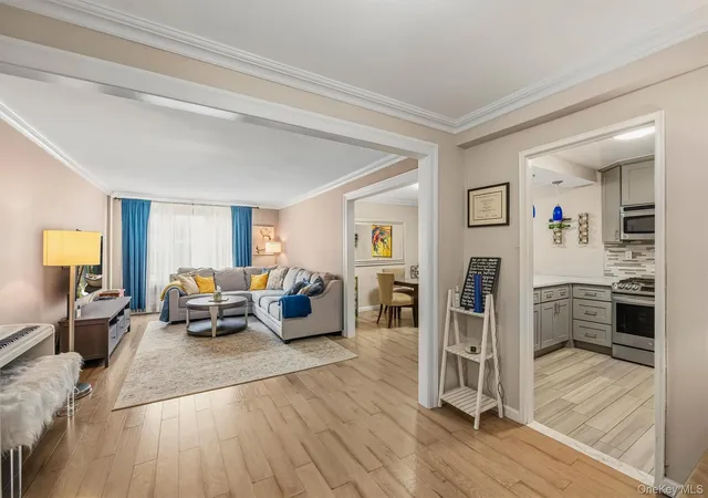 Photo 4 of House for sale at 14 Westview Ave #201, Eastchester, NY 10707 | MLS# 1055073 | Listing updated on 2026-10-03