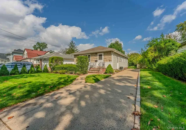 Photo 2 of Single family home for sale at 29 Prospect Ave, Hempstead, NY 11563 | MLS# 1055088 | Listing updated on 2026-10-08