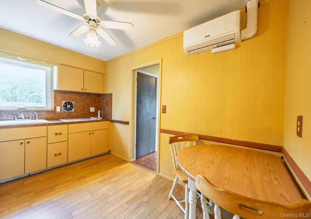 Photo 4 of Single family home for sale at 29 Prospect Ave, Hempstead, NY 11563 | MLS# 1055088 | Listing updated on 2026-10-08