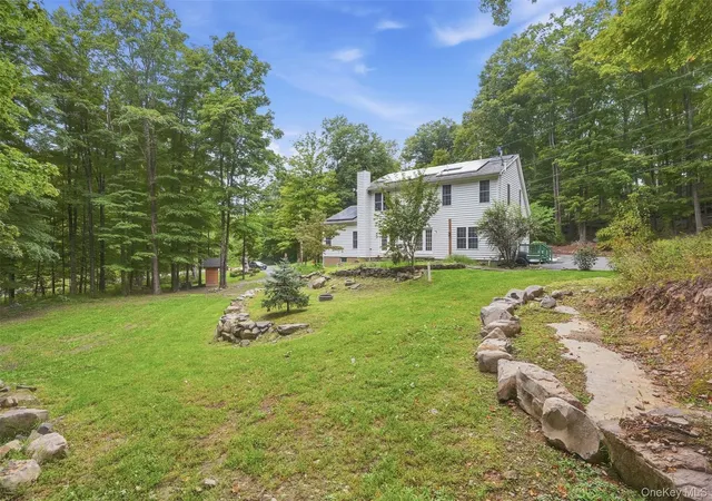 Photo 2 of Single family home for sale at 59 Carney Rd, Esopus, NY 12487 | MLS# 1055099 | Listing updated on 2026-09-25