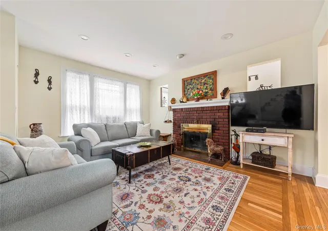 Photo 4 of Single family home for sale at 45-24 171 Street, New York, NY 11358 | MLS# 1055104 | Listing updated on 2026-09-30