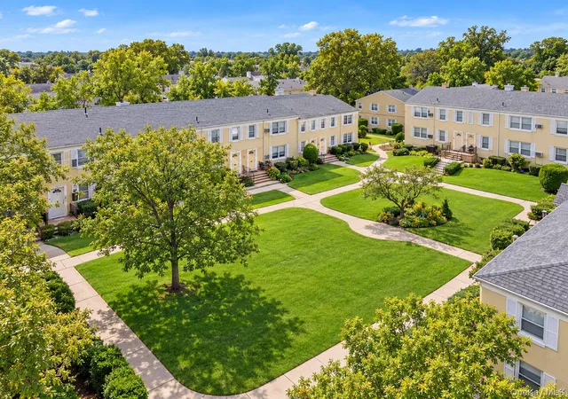 Photo 2 of House for sale at 71-32 Little Neck Pkwy #148B, New York, NY 11426 | MLS# 1055106 | Listing updated on 2026-09-28