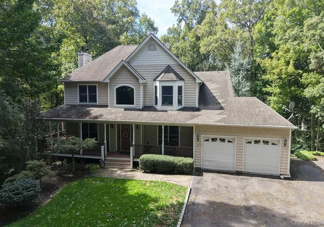Photo 38 of Single family home for sale at 230 W Woodland Dr, Riverhead, NY 11792 | MLS# 1055126 | Listing updated on 2026-10-07