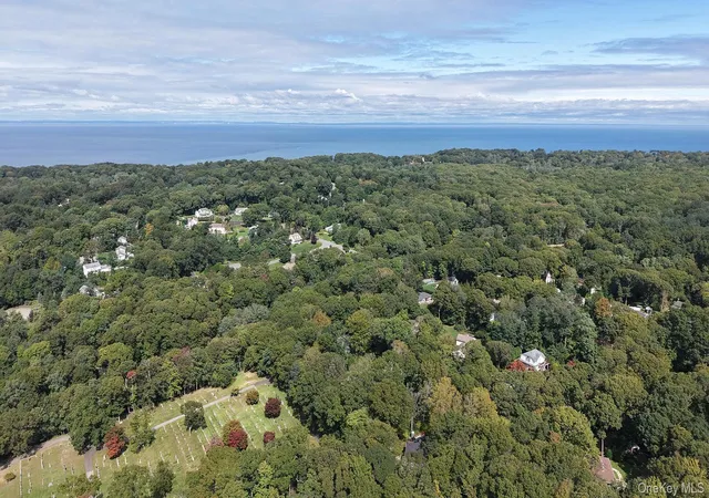 Photo 3 of Single family home for sale at 230 W Woodland Dr, Riverhead, NY 11792 | MLS# 1055126 | Listing updated on 2026-10-07