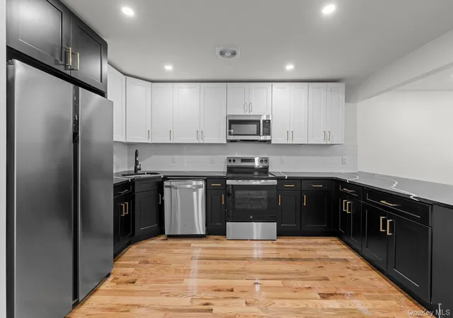 Photo 2 of House for sale at 990 E 56th Street, New York, NY 11234 | MLS# 1055153 | Listing updated on 2026-10-08