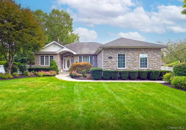 Photo 2 of Single family home for sale at 299 Pine Acre Blvd, Huntington, NY 11746 | MLS# 1055168 | Listing updated on 2026-10-01