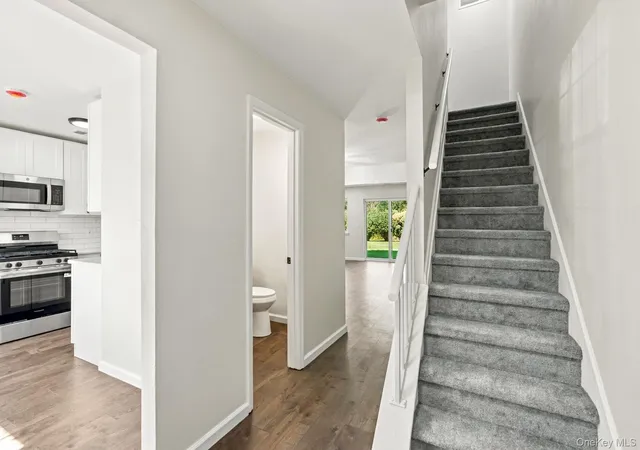 Photo 2 of Single family home for sale at 276 Temple Hl Rd #1305, New Windsor, NY 12553 | MLS# 1055181 | Listing updated on 2026-09-25