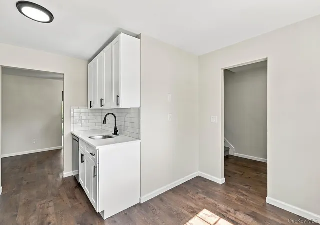 Photo 4 of Single family home for sale at 276 Temple Hl Rd #1305, New Windsor, NY 12553 | MLS# 1055181 | Listing updated on 2026-09-25