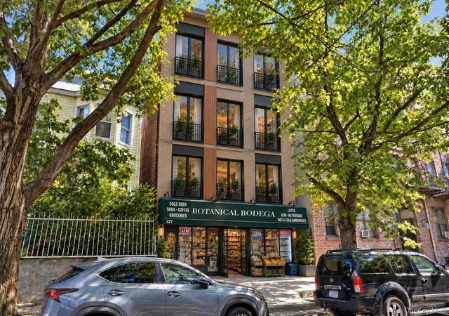 Photo 3 of Single family home for sale at 2140 Mapes Ave, New York, NY 10460 | MLS# 1055212 | Listing updated on 2026-10-02