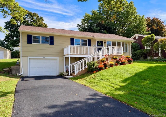 Photo 2 of Single family home for sale at 159 Wawayanda Ave, Middletown, NY 10940 | MLS# 1055220 | Listing updated on 2026-10-01