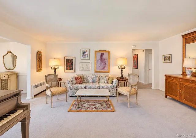 Photo 4 of Single family home for sale at 517 E Shore Rd, North Hempstead, NY 11024 | MLS# 1055240 | Listing updated on 2026-09-28