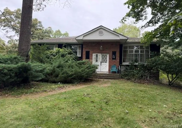 Photo 2 of Single family home for sale at 9 Glenwood Ave, Brookhaven, NY 11764 | MLS# 1055260 | Listing updated on 2026-09-27