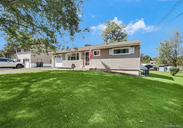 Photo 2 of Single family home for sale at 8 Keystone Park, Middletown, NY 10940 | MLS# 1055264 | Listing updated on 2026-10-01