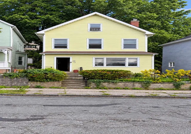 Photo 1 of Single family home for sale at 33 S Terrace Ave, Mount Vernon, NY 10550 | MLS# 1055283 | Listing updated on 2026-09-29