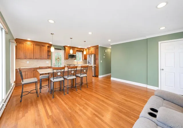 Photo 3 of Single family home for sale at 226 N Walnut St, Oyster Bay, NY 11758 | MLS# 1055290 | Listing updated on 2026-10-04