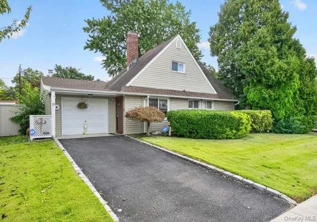 Single family home for sale at 35 Hedge Ln, Hempstead, NY 11590 | MLS# 1055295