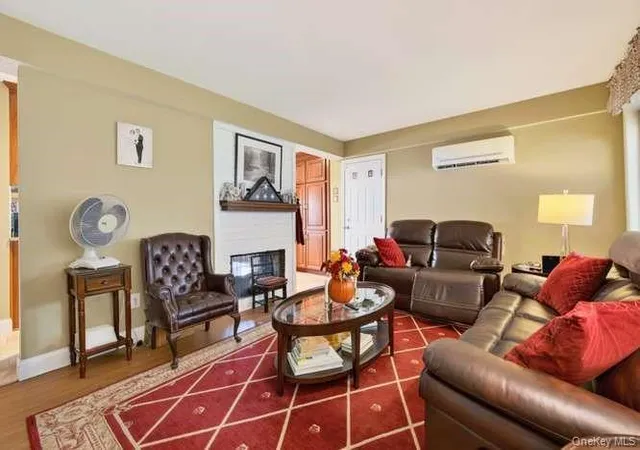 Photo 2 of Single family home for sale at 35 Hedge Ln, Hempstead, NY 11590 | MLS# 1055295 | Listing updated on 2026-10-04