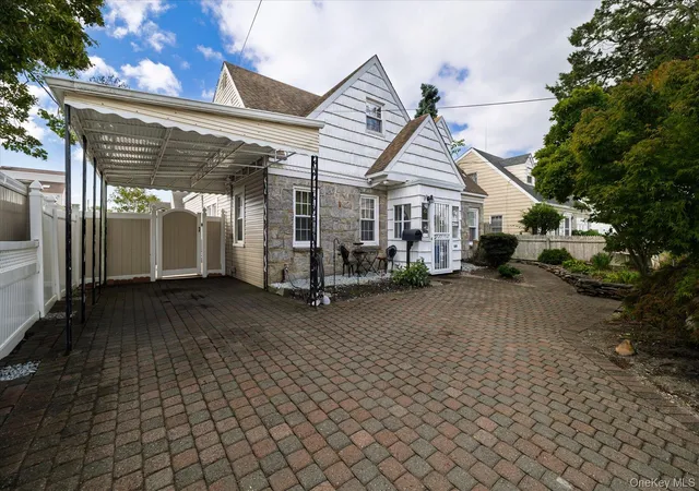 Photo 2 of Single family home for sale at 11 W 2nd Street, Hempstead, NY 11520 | MLS# 1055302 | Listing updated on 2026-10-08