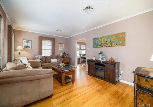 Photo 4 of Single family home for sale at 11 W 2nd Street, Hempstead, NY 11520 | MLS# 1055302 | Listing updated on 2026-10-08
