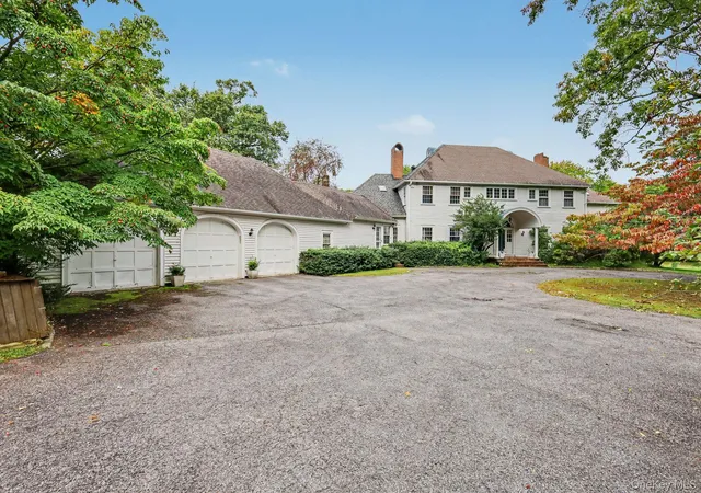 Photo 2 of Single family home for sale at 292 Smith Ridge Rd, Lewisboro, NY 10590 | MLS# 1055338 | Listing updated on 2026-10-25