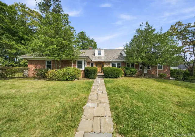 Photo 1 of Single family home for sale at 85 Del Rey Dr, Mount Vernon, NY 10552 | MLS# 1055353 | Listing updated on 2026-10-01