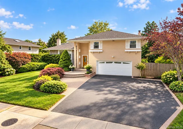 Photo 1 of Single family home for sale at 68 Hazelwood Dr, Oyster Bay, NY 11753 | MLS# 1055386 | Listing updated on 2026-10-05