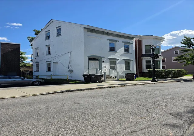 Photo 3 of House for sale at 15 N Hamilton St, Poughkeepsie, NY 12601 | MLS# 1055409 | Listing updated on 2026-09-28
