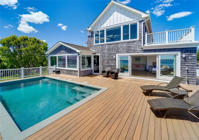 Photo 3 of Single family home for sale at 43 Tarpon Rd, Southampton, NY 11942 | MLS# 1055494 | Listing updated on 2026-10-02