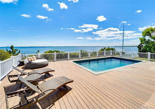 Photo 4 of Single family home for sale at 43 Tarpon Rd, Southampton, NY 11942 | MLS# 1055494 | Listing updated on 2026-10-02