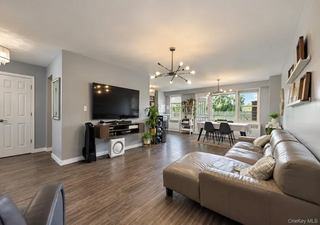 Photo 2 of House for sale at 1841 Central Park Ave #6N, Yonkers, NY 10710 | MLS# 1055498 | Listing updated on 2026-09-26