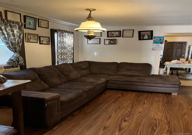 Photo 3 of House for sale at 51 Thompson St, Poughkeepsie (town), NY 12601 | MLS# 1055502 | Listing updated on 2026-10-08