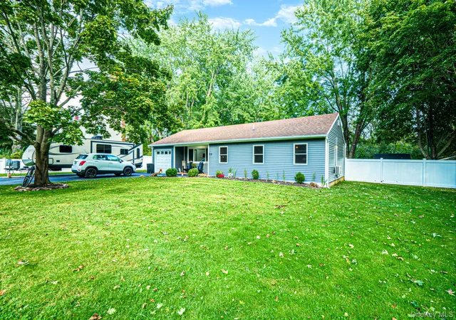 Photo 27 of Single family home for sale at 105 Raynor Rd, Brookhaven, NY 11961 | MLS# 1055507 | Listing updated on 2026-10-08