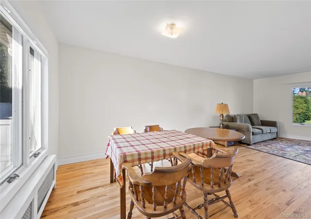 Photo 4 of Single family home for sale at 39 Stauber Dr, Oyster Bay, NY 11803 | MLS# 1055512 | Listing updated on 2026-10-03