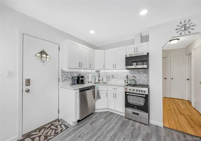 Photo 2 of Single family home for sale at 19808 120th Avenue, New York, NY 11412 | MLS# 1055515 | Listing updated on 2026-09-29