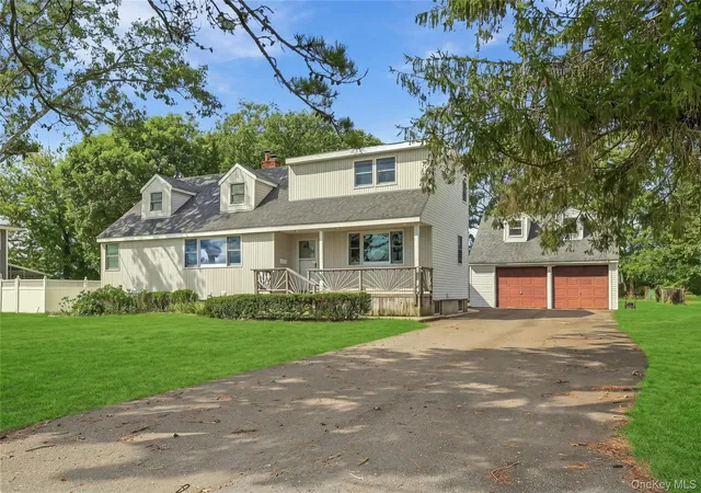 Single family home for sale at 930 Tooker Ave, West Babylon, NY 11704 | MLS# 1055529