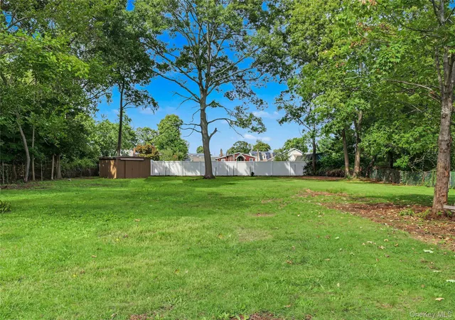 Photo 4 of Single family home for sale at 930 Tooker Ave, West Babylon, NY 11704 | MLS# 1055529 | Listing updated on 2026-09-29