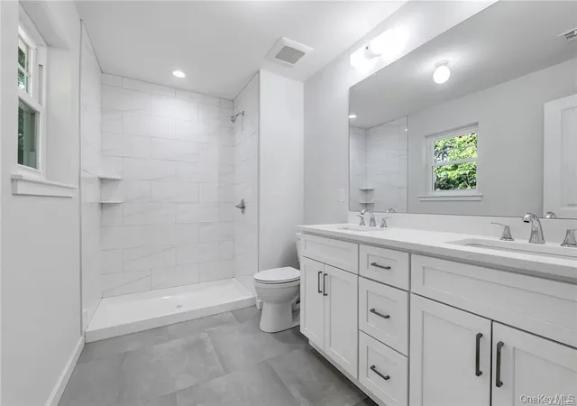 Photo 3 of Single family home for sale at 7 Martha St, Brookhaven, NY 11720 | MLS# 1055537 | Listing updated on 2026-10-02