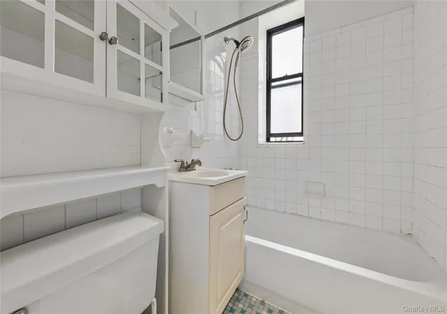 Photo 4 of House for sale at 35 Crown St #3C, New York, NY 11225 | MLS# 1055567 | Listing updated on 2026-10-06
