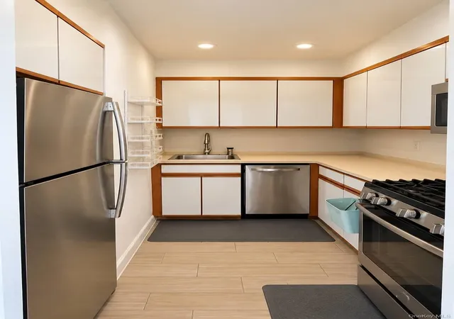 Photo 2 of House for sale at 123-10 Ocean Promenade Ocean #5C, New York, NY 11694 | MLS# 1055569 | Listing updated on 2026-09-28