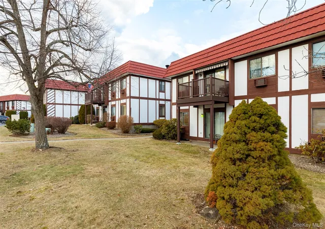 Photo 2 of Condo for sale at 10 Skyline Dr #10, Fishkill, NY 12524 | MLS# 1055589 | Listing updated on 2026-09-27