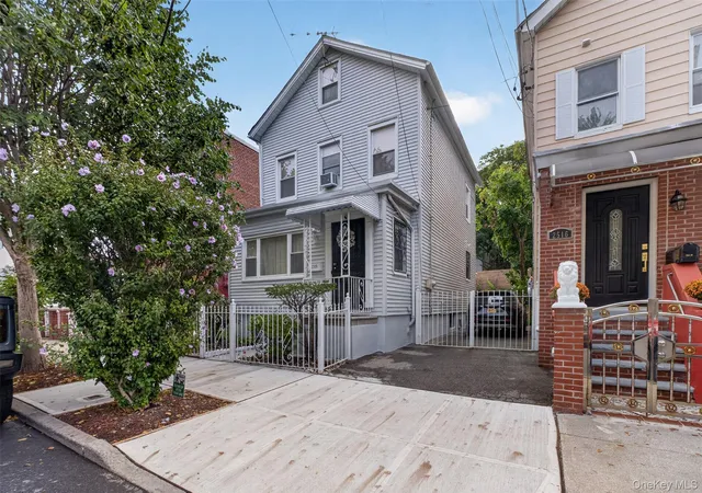 Photo 1 of Single family home for sale at 2518 Glebe Ave, New York, NY 10461 | MLS# 1055590 | Listing updated on 2026-09-27