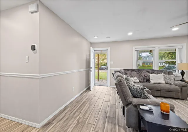 Photo 4 of Single family home for sale at 23 Wedgewood Dr, Brookhaven, NY 11727 | MLS# 1055596 | Listing updated on 2026-10-06